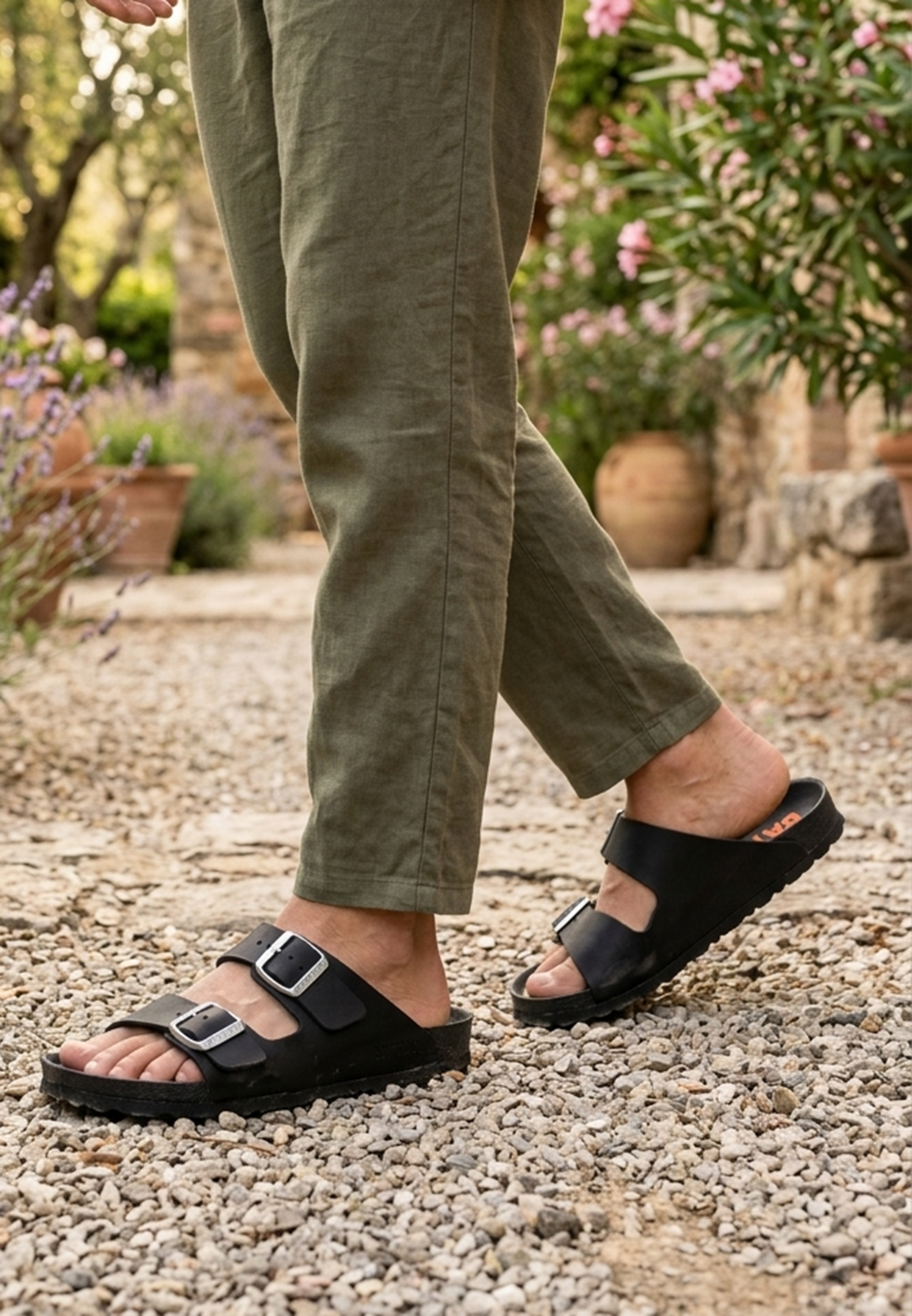 Sandales 2 Brides Atlas Noir en cuir huilée