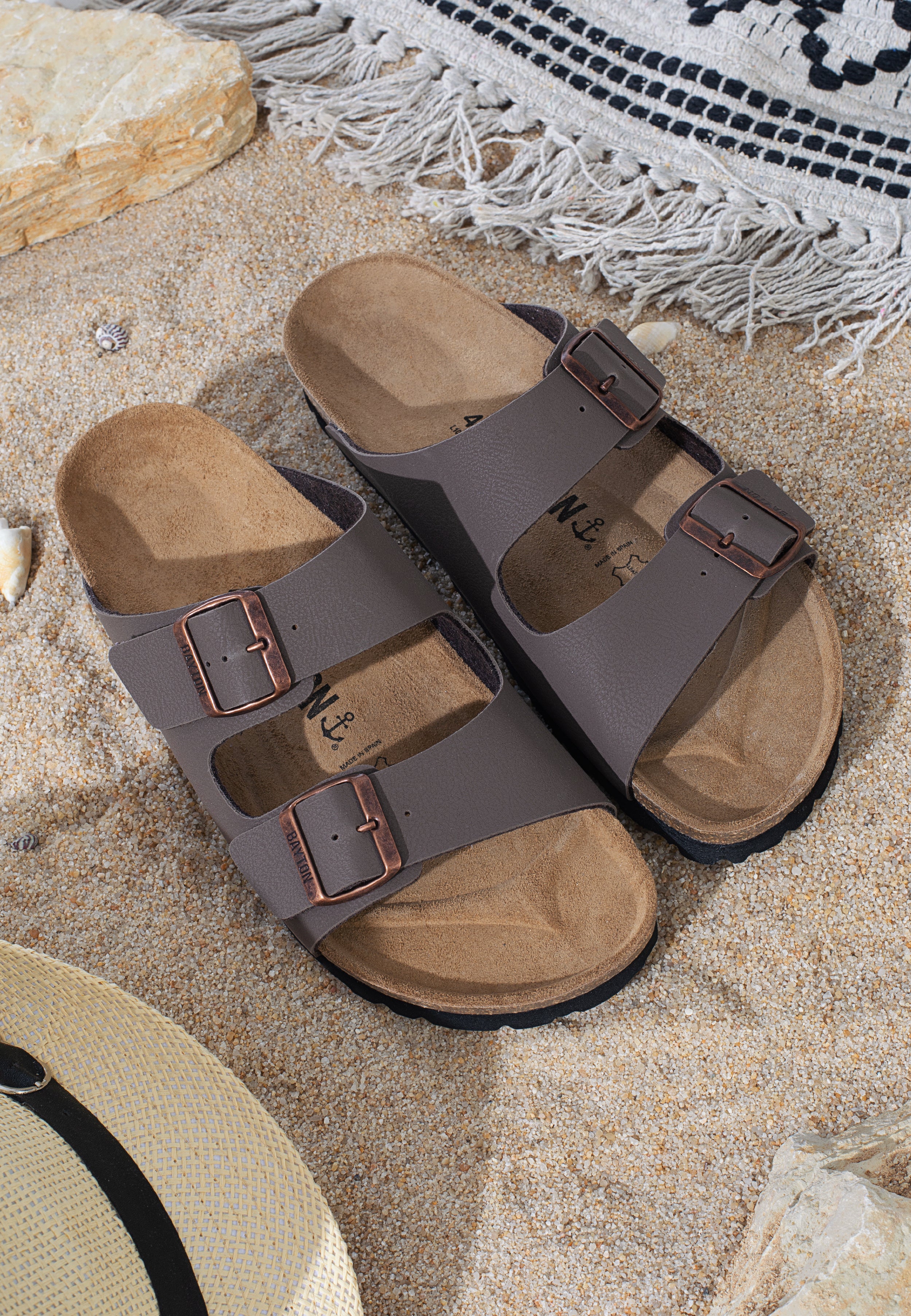 Sandalias marrón báltico