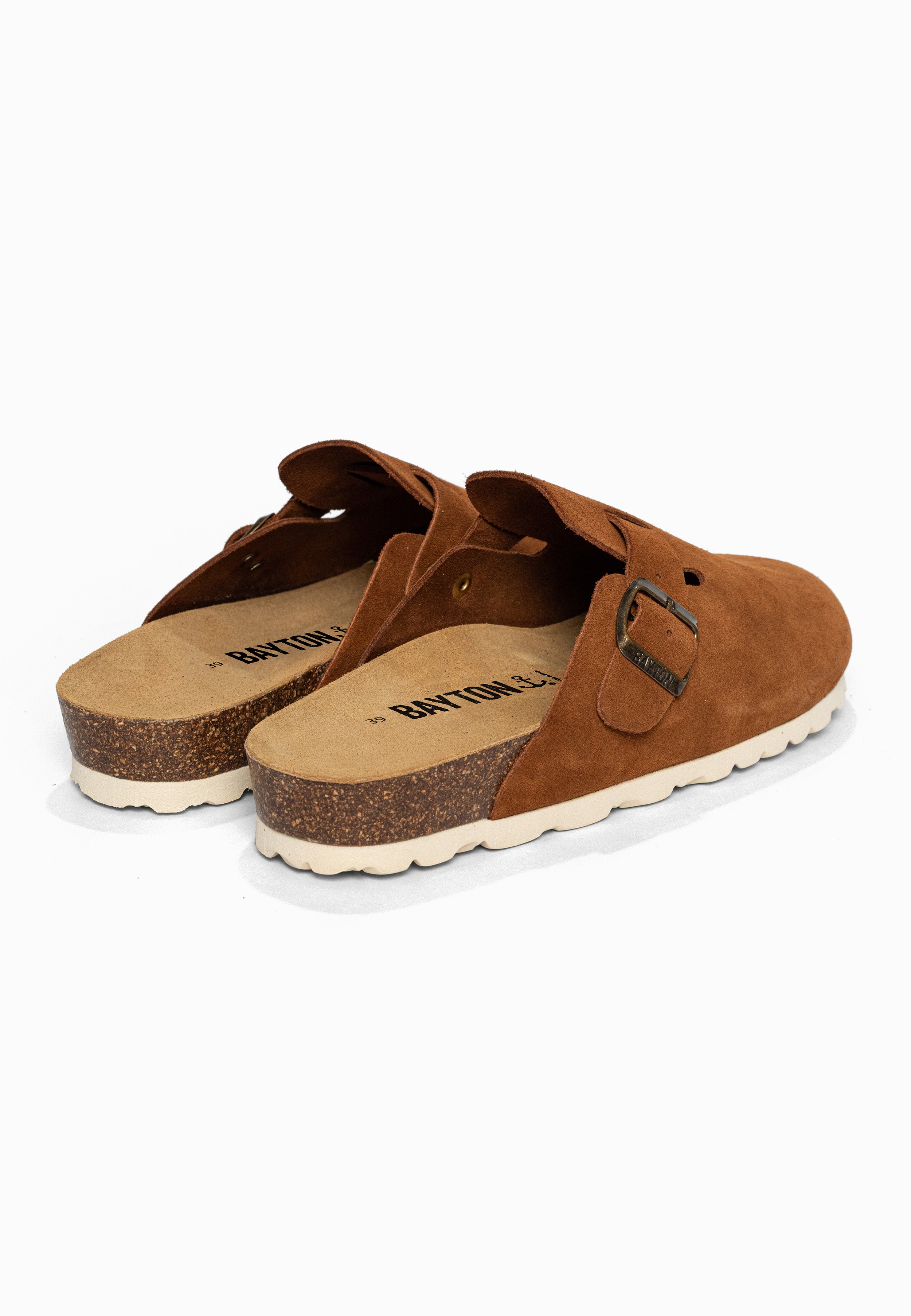 Sabots Milky Camel en Cuir Suédé Bayton pour Homme