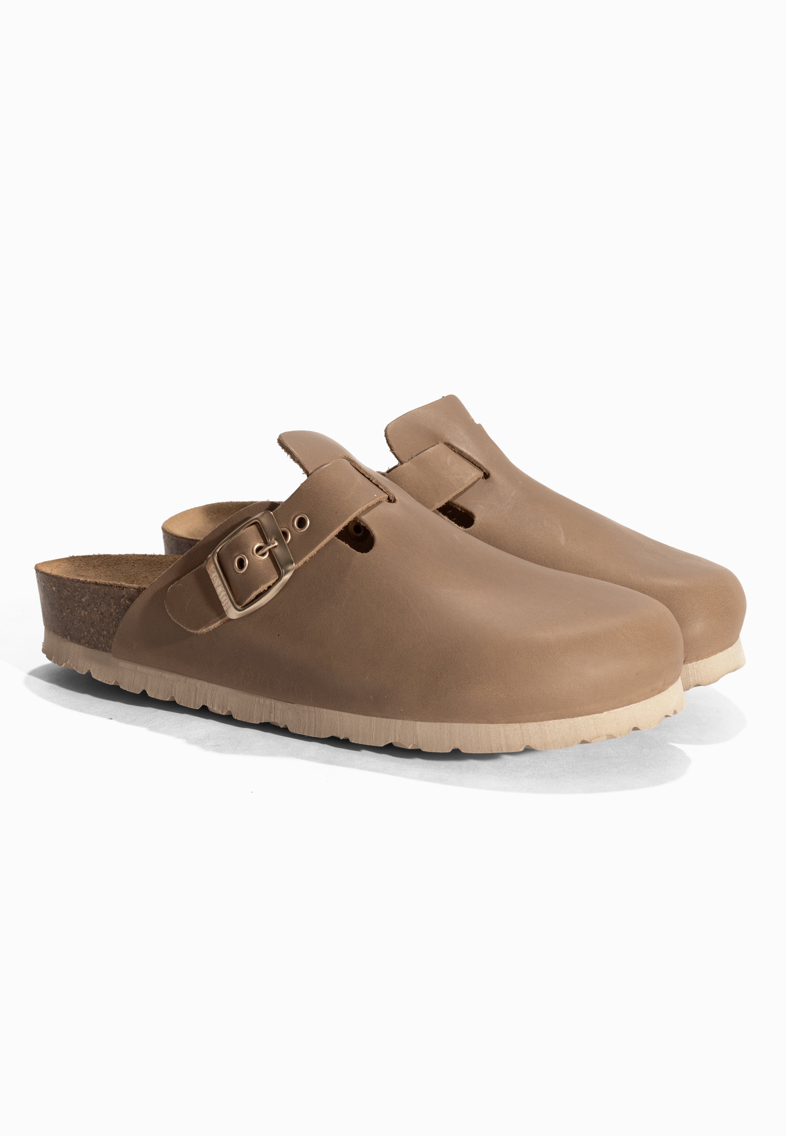 Sabots Milky Taupe en Cuir Huilé Bayton